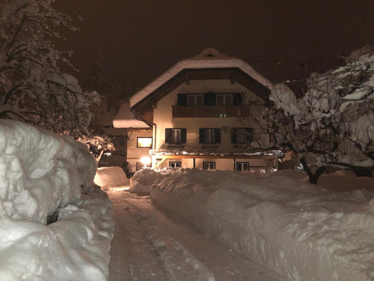 Gaestehaus Rader Вайсбриах Экстерьер фото